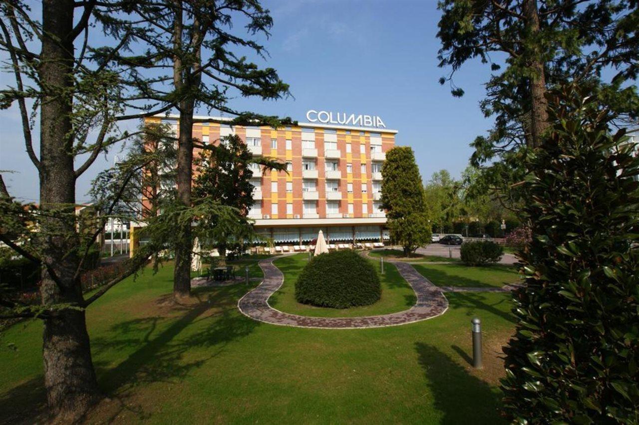 Hotel Columbia Terme アーバノ・テルメ エクステリア 写真