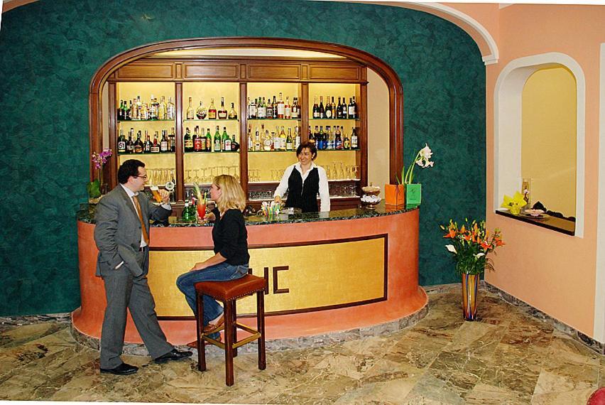 Hotel Columbia Terme アーバノ・テルメ エクステリア 写真