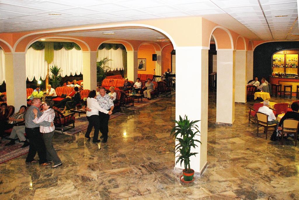 Hotel Columbia Terme アーバノ・テルメ エクステリア 写真