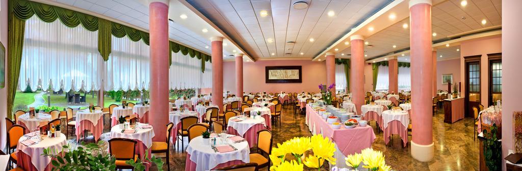 Hotel Columbia Terme アーバノ・テルメ エクステリア 写真