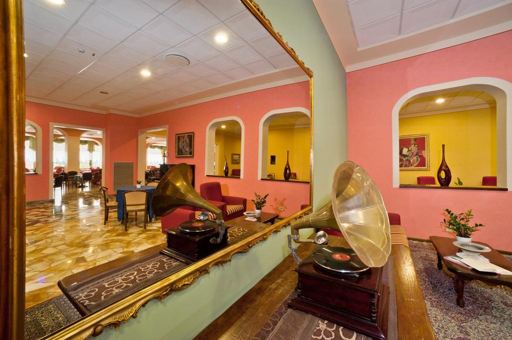 Hotel Columbia Terme アーバノ・テルメ エクステリア 写真