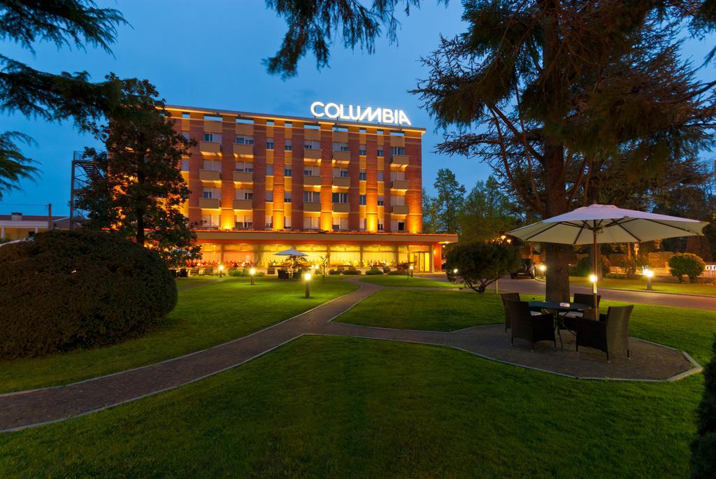 Hotel Columbia Terme アーバノ・テルメ エクステリア 写真